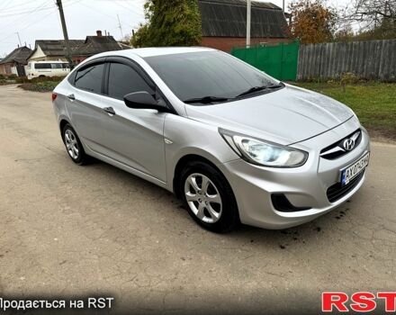 Серый Хендай Акцент, объемом двигателя 1.4 л и пробегом 175 тыс. км за 8000 $, фото 7 на Automoto.ua