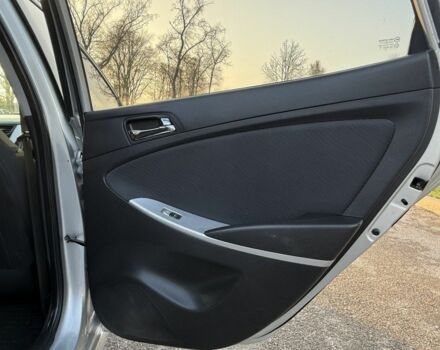 Серый Хендай Акцент, объемом двигателя 1.4 л и пробегом 142 тыс. км за 6900 $, фото 22 на Automoto.ua