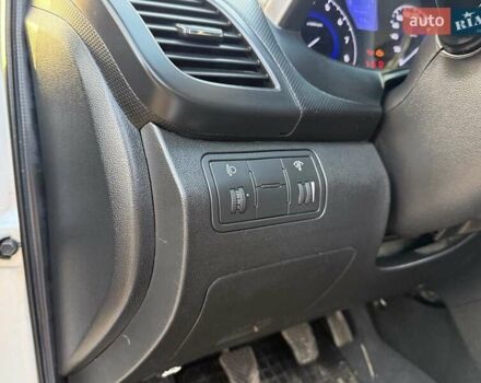 Серый Хендай Акцент, объемом двигателя 1.4 л и пробегом 141 тыс. км за 6900 $, фото 9 на Automoto.ua