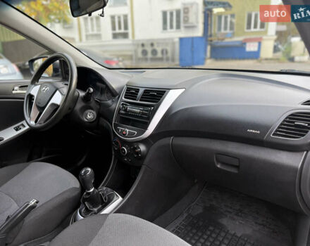 Хендай Акцент 2013 в Одессе на Automoto.ua Серый Хендай Акцент, объемом двигателя 1.4 л и пробегом 188 тыс. км за 5999 $, фото 6 на Automoto.ua