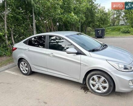 Хендай Акцент 2013 в Киеве на Automoto.ua Серый Хендай Акцент, объемом двигателя 1.4 л и пробегом 104 тыс. км за 7900 $, фото 3 на Automoto.ua