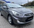 Сірий Хендай Акцент, об'ємом двигуна 1.4 л та пробігом 76 тис. км за 8599 $, фото 2 на Automoto.ua