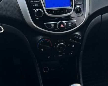 Серый Хендай Акцент, объемом двигателя 1.4 л и пробегом 156 тыс. км за 7400 $, фото 11 на Automoto.ua