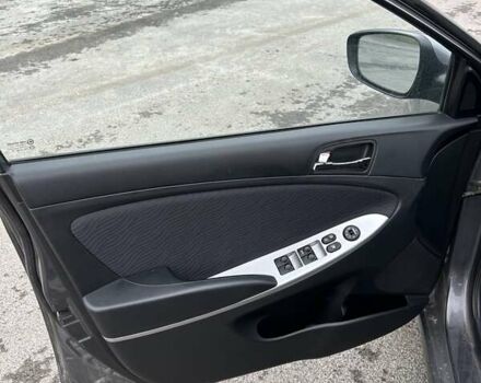 Сірий Хендай Акцент, об'ємом двигуна 1.4 л та пробігом 94 тис. км за 8200 $, фото 11 на Automoto.ua