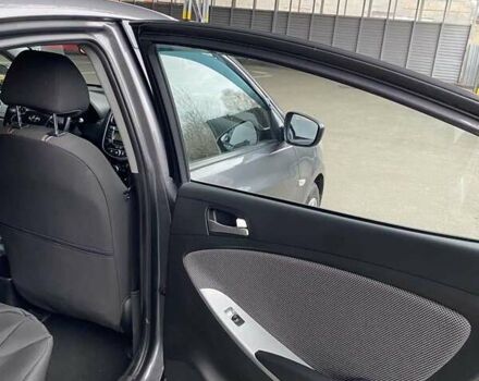 Серый Хендай Акцент, объемом двигателя 1.4 л и пробегом 105 тыс. км за 7200 $, фото 20 на Automoto.ua