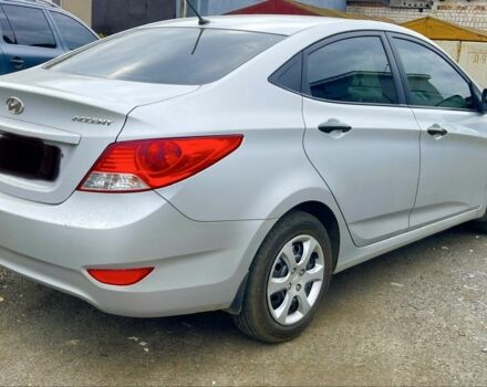 Сірий Хендай Акцент, об'ємом двигуна 1.4 л та пробігом 76 тис. км за 8600 $, фото 1 на Automoto.ua