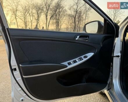 Серый Хендай Акцент, объемом двигателя 1.4 л и пробегом 141 тыс. км за 6900 $, фото 20 на Automoto.ua