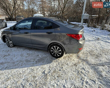 Серый Хендай Акцент, объемом двигателя 1.4 л и пробегом 80 тыс. км за 9400 $, фото 6 на Automoto.ua