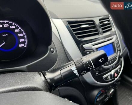 Хендай Акцент 2013 в Киеве на Automoto.ua Серый Хендай Акцент, объемом двигателя 1.4 л и пробегом 104 тыс. км за 7790 $, фото 20 на Automoto.ua