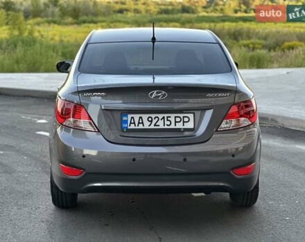 Хендай Акцент 2013 у Києві на Automoto.ua Сірий Хендай Акцент, об'ємом двигуна 1.4 л та пробігом 105 тис. км за 7999 $, фото 6 на Automoto.ua