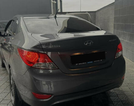 Серый Хендай Акцент, объемом двигателя 1.4 л и пробегом 84 тыс. км за 7800 $, фото 8 на Automoto.ua