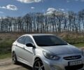 Хендай Акцент 2013 в Корсунь-Шевченковском на Automoto.ua Серый Хендай Акцент, объемом двигателя 1.4 л и пробегом 130 тыс. км за 7000 $, фото 3 на Automoto.ua