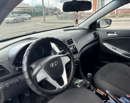 Серый Хендай Акцент, объемом двигателя 1.4 л и пробегом 166 тыс. км за 7150 $, фото 4 на Automoto.ua