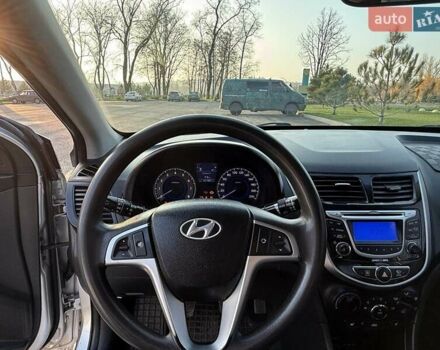 Серый Хендай Акцент, объемом двигателя 1.4 л и пробегом 141 тыс. км за 6900 $, фото 8 на Automoto.ua