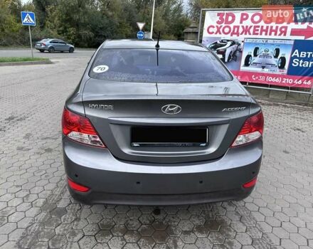 Сірий Хендай Акцент, об'ємом двигуна 1.4 л та пробігом 76 тис. км за 8599 $, фото 8 на Automoto.ua