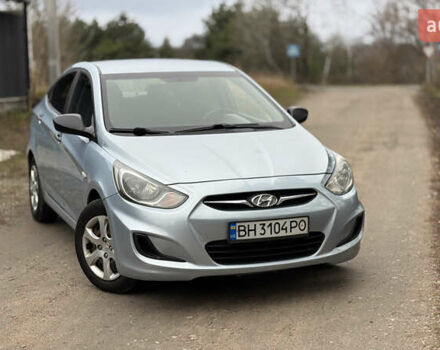 Серый Хендай Акцент, объемом двигателя 1.4 л и пробегом 127 тыс. км за 7000 $, фото 2 на Automoto.ua