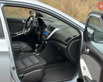 Серый Хендай Акцент, объемом двигателя 1.4 л и пробегом 127 тыс. км за 7000 $, фото 17 на Automoto.ua