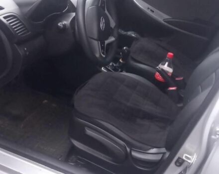 Серый Хендай Акцент, объемом двигателя 1.4 л и пробегом 275 тыс. км за 5800 $, фото 1 на Automoto.ua