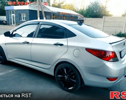 Сірий Хендай Акцент, об'ємом двигуна 1.4 л та пробігом 139 тис. км за 7500 $, фото 4 на Automoto.ua