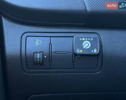 Хендай Акцент 2014 в Киеве на Automoto.ua Серый Хендай Акцент, объемом двигателя 1.4 л и пробегом 255 тыс. км за 5990 $, фото 16 на Automoto.ua