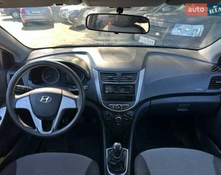 Хендай Акцент 2014 в Киеве на Automoto.ua Серый Хендай Акцент, объемом двигателя 1.4 л и пробегом 255 тыс. км за 5990 $, фото 12 на Automoto.ua