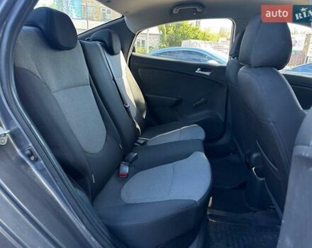 Хендай Акцент 2014 в Киеве на Automoto.ua Серый Хендай Акцент, объемом двигателя 1.4 л и пробегом 255 тыс. км за 5990 $, фото 10 на Automoto.ua