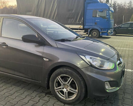 Сірий Хендай Акцент, об'ємом двигуна 1.4 л та пробігом 150 тис. км за 7000 $, фото 11 на Automoto.ua