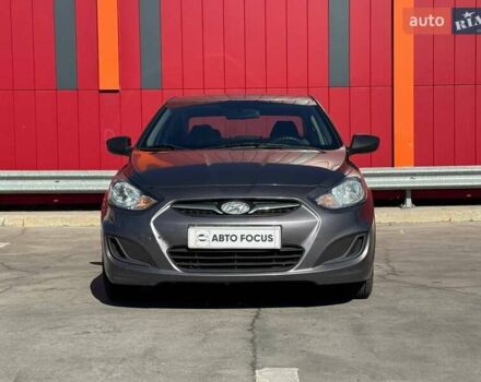 Хендай Акцент 2014 в Киеве на Automoto.ua Серый Хендай Акцент, объемом двигателя 1.4 л и пробегом 255 тыс. км за 5990 $, фото 2 на Automoto.ua