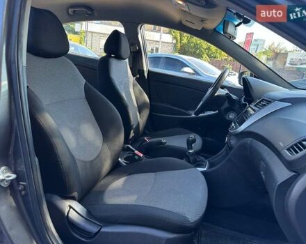 Хендай Акцент 2014 в Киеве на Automoto.ua Серый Хендай Акцент, объемом двигателя 1.4 л и пробегом 255 тыс. км за 5990 $, фото 11 на Automoto.ua