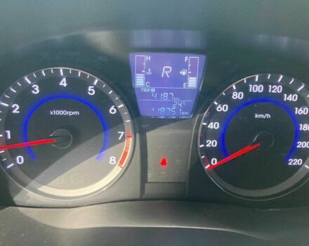 Серый Хендай Акцент, объемом двигателя 1.4 л и пробегом 117 тыс. км за 10100 $, фото 9 на Automoto.ua