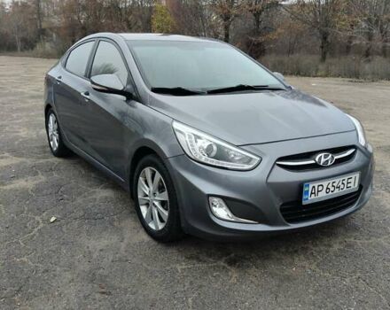 Серый Хендай Акцент, объемом двигателя 1.37 л и пробегом 115 тыс. км за 9800 $, фото 2 на Automoto.ua
