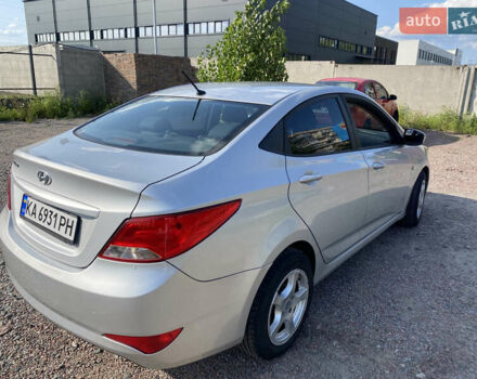 Серый Хендай Акцент, объемом двигателя 1.4 л и пробегом 159 тыс. км за 7500 $, фото 4 на Automoto.ua