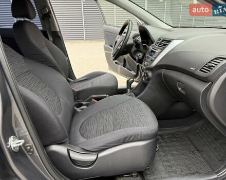 Сірий Хендай Акцент, об'ємом двигуна 1.4 л та пробігом 140 тис. км за 8200 $, фото 14 на Automoto.ua