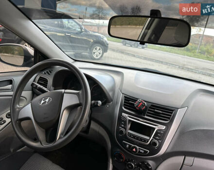 Сірий Хендай Акцент, об'ємом двигуна 1.6 л та пробігом 174 тис. км за 8500 $, фото 14 на Automoto.ua