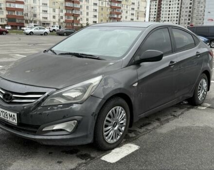 Серый Хендай Акцент, объемом двигателя 1.4 л и пробегом 170 тыс. км за 5700 $, фото 3 на Automoto.ua