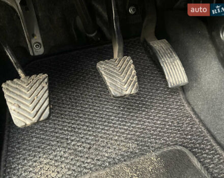 Сірий Хендай Акцент, об'ємом двигуна 1.4 л та пробігом 82 тис. км за 11000 $, фото 8 на Automoto.ua