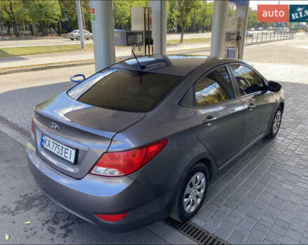 Серый Хендай Акцент, объемом двигателя 1.59 л и пробегом 159 тыс. км за 7900 $, фото 7 на Automoto.ua