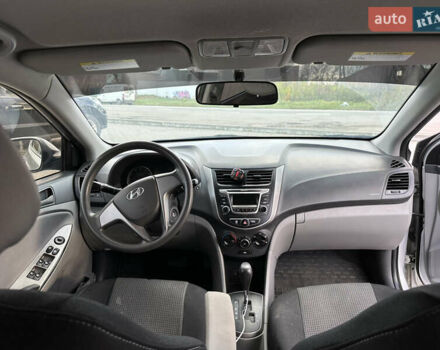 Сірий Хендай Акцент, об'ємом двигуна 1.6 л та пробігом 174 тис. км за 8500 $, фото 15 на Automoto.ua