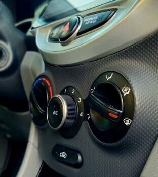 Сірий Хендай Акцент, об'ємом двигуна 1.59 л та пробігом 276 тис. км за 8300 $, фото 27 на Automoto.ua