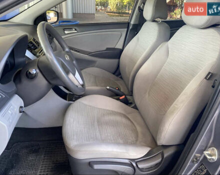 Серый Хендай Акцент, объемом двигателя 1.59 л и пробегом 159 тыс. км за 7900 $, фото 15 на Automoto.ua