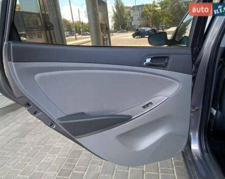 Серый Хендай Акцент, объемом двигателя 1.59 л и пробегом 159 тыс. км за 7900 $, фото 14 на Automoto.ua