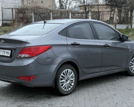 Серый Хендай Акцент, объемом двигателя 1.4 л и пробегом 170 тыс. км за 5700 $, фото 6 на Automoto.ua