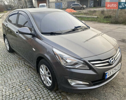 Сірий Хендай Акцент, об'ємом двигуна 1.4 л та пробігом 82 тис. км за 11000 $, фото 1 на Automoto.ua
