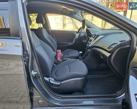 Серый Хендай Акцент, объемом двигателя 1.4 л и пробегом 61 тыс. км за 11300 $, фото 36 на Automoto.ua