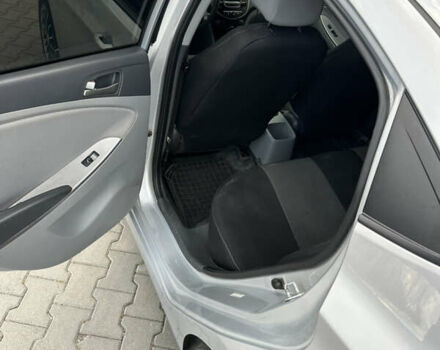 Сірий Хендай Акцент, об'ємом двигуна 1.6 л та пробігом 174 тис. км за 8500 $, фото 11 на Automoto.ua