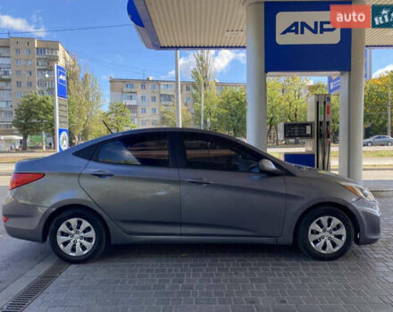 Серый Хендай Акцент, объемом двигателя 1.59 л и пробегом 159 тыс. км за 7900 $, фото 6 на Automoto.ua