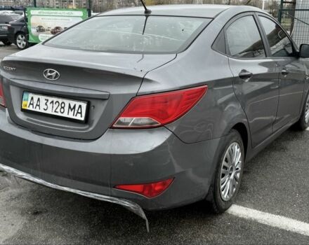 Серый Хендай Акцент, объемом двигателя 1.4 л и пробегом 170 тыс. км за 5700 $, фото 4 на Automoto.ua