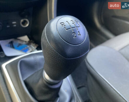 Сірий Хендай Акцент, об'ємом двигуна 1.4 л та пробігом 82 тис. км за 11000 $, фото 9 на Automoto.ua