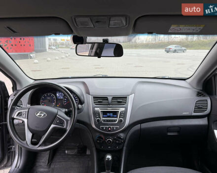 Сірий Хендай Акцент, об'ємом двигуна 1.4 л та пробігом 140 тис. км за 8200 $, фото 15 на Automoto.ua