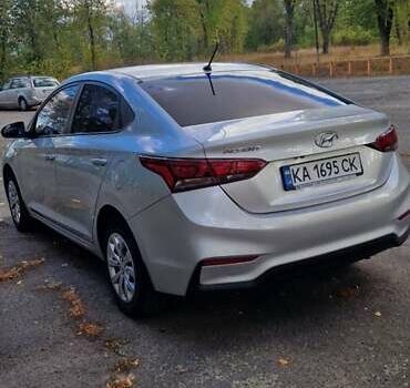 Серый Хендай Акцент, объемом двигателя 1.37 л и пробегом 75 тыс. км за 9700 $, фото 4 на Automoto.ua